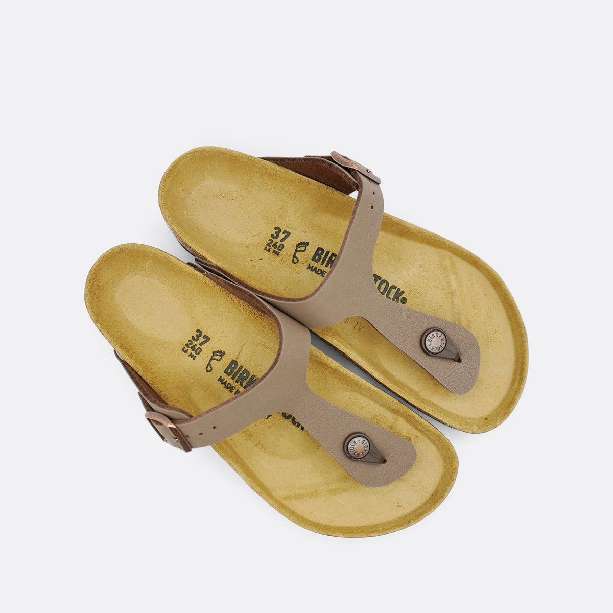 Birkenstock Gizeh Narrow Mocca